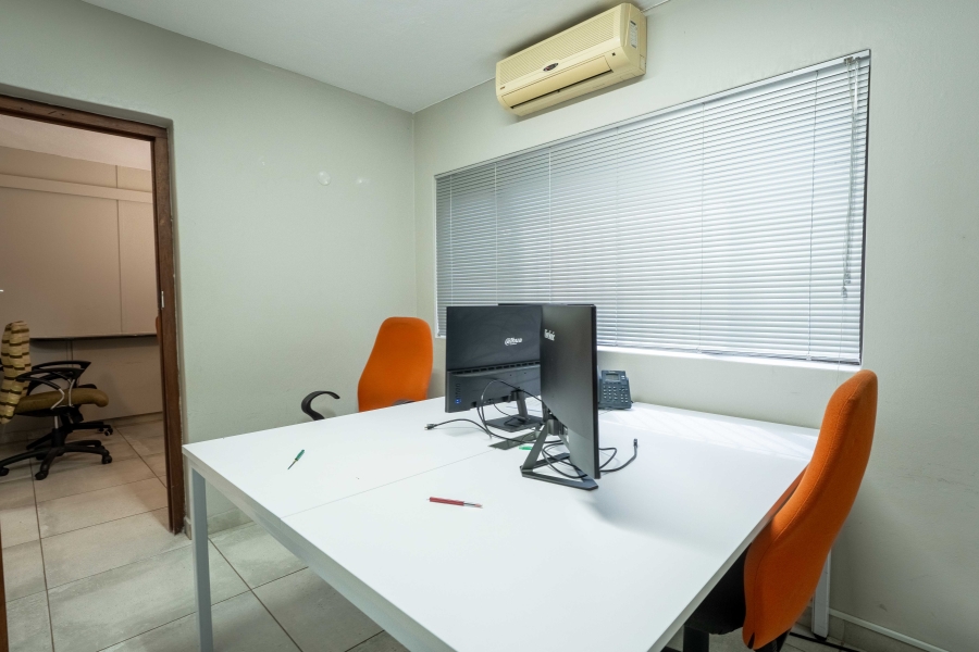 Commercial Property for Sale in Kloof KwaZulu-Natal