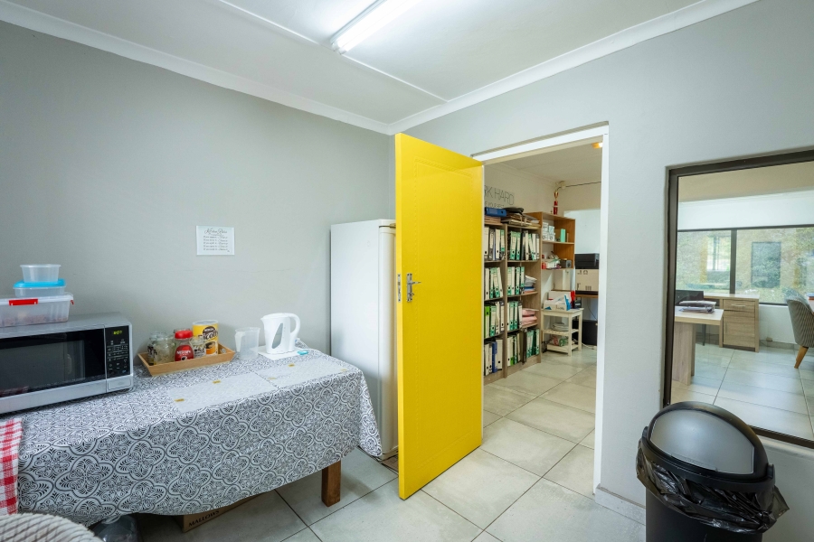 Commercial Property for Sale in Kloof KwaZulu-Natal