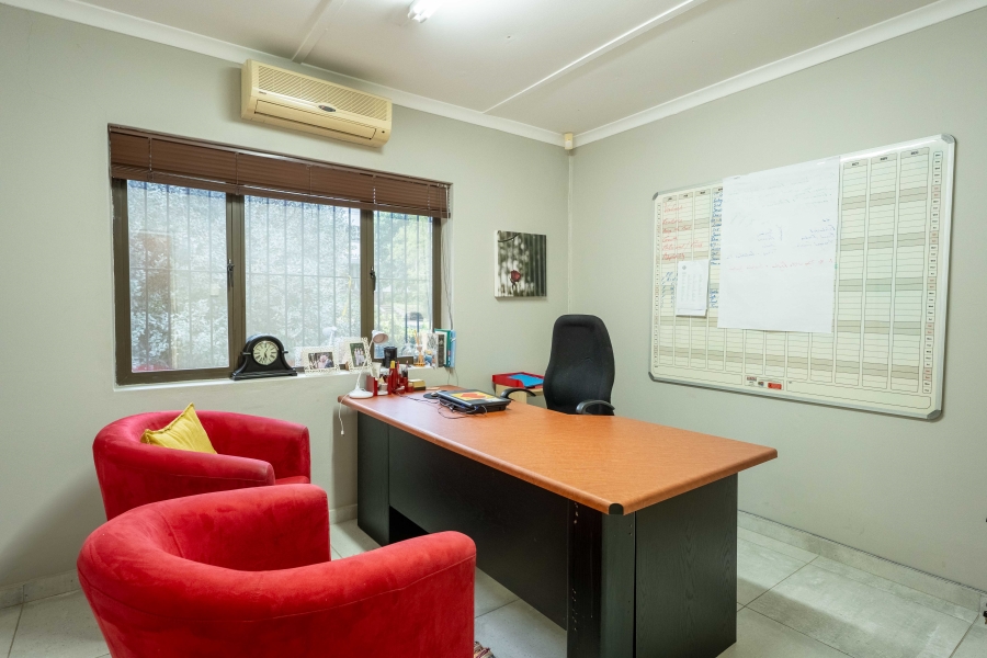 Commercial Property for Sale in Kloof KwaZulu-Natal