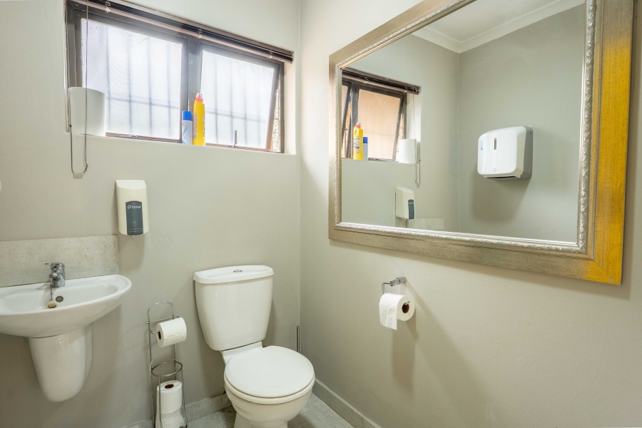 Commercial Property for Sale in Kloof KwaZulu-Natal