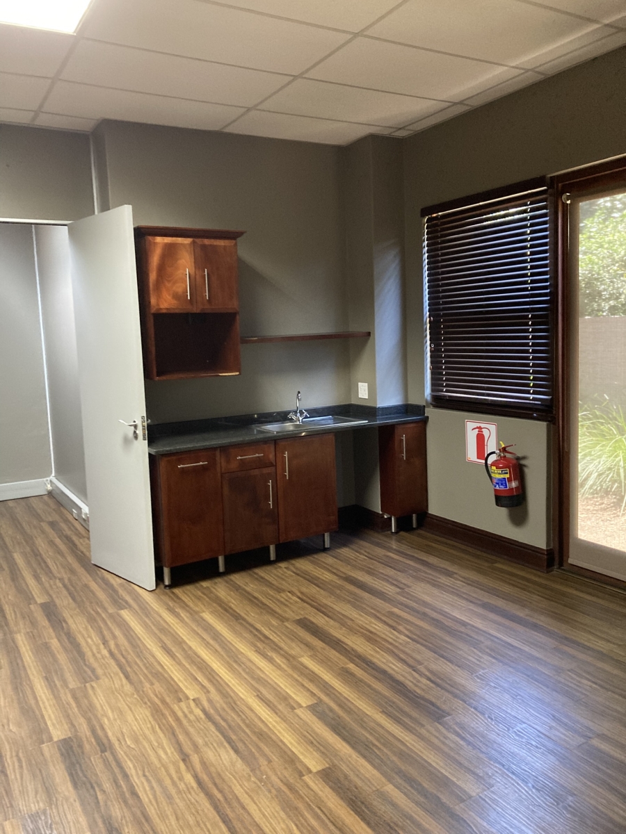 Commercial Property for Sale in Kloof KwaZulu-Natal