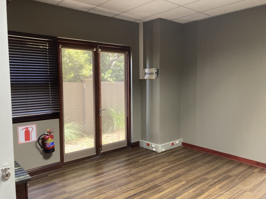 Commercial Property for Sale in Kloof KwaZulu-Natal