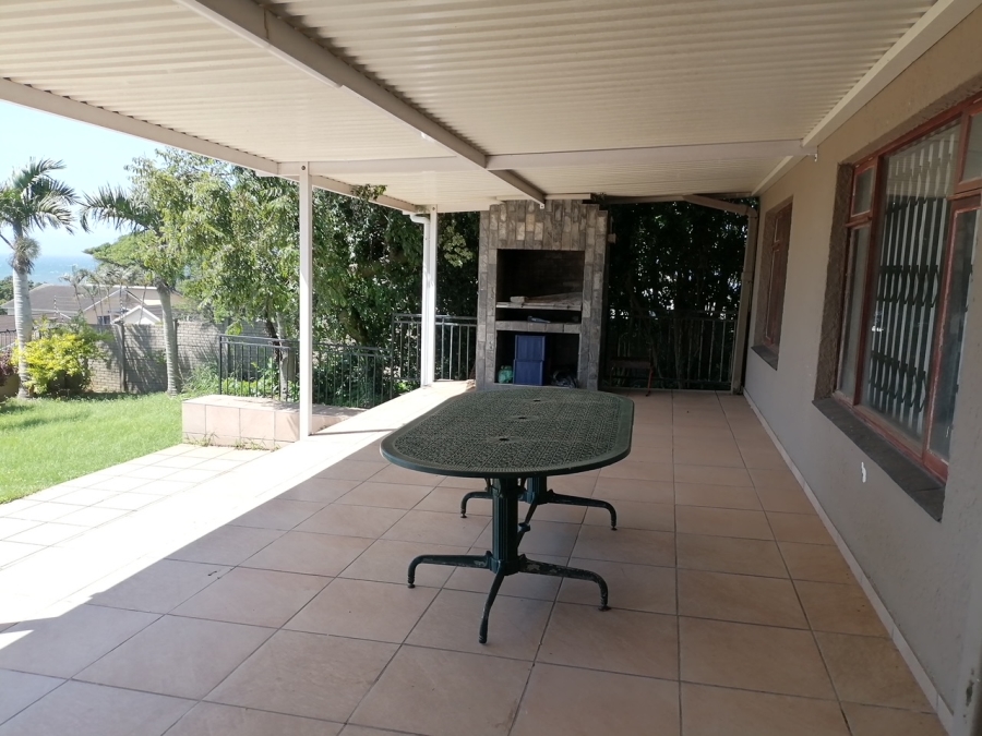 4 Bedroom Property for Sale in Hibberdene KwaZulu-Natal