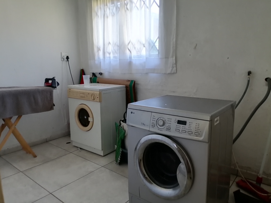 4 Bedroom Property for Sale in Hibberdene KwaZulu-Natal