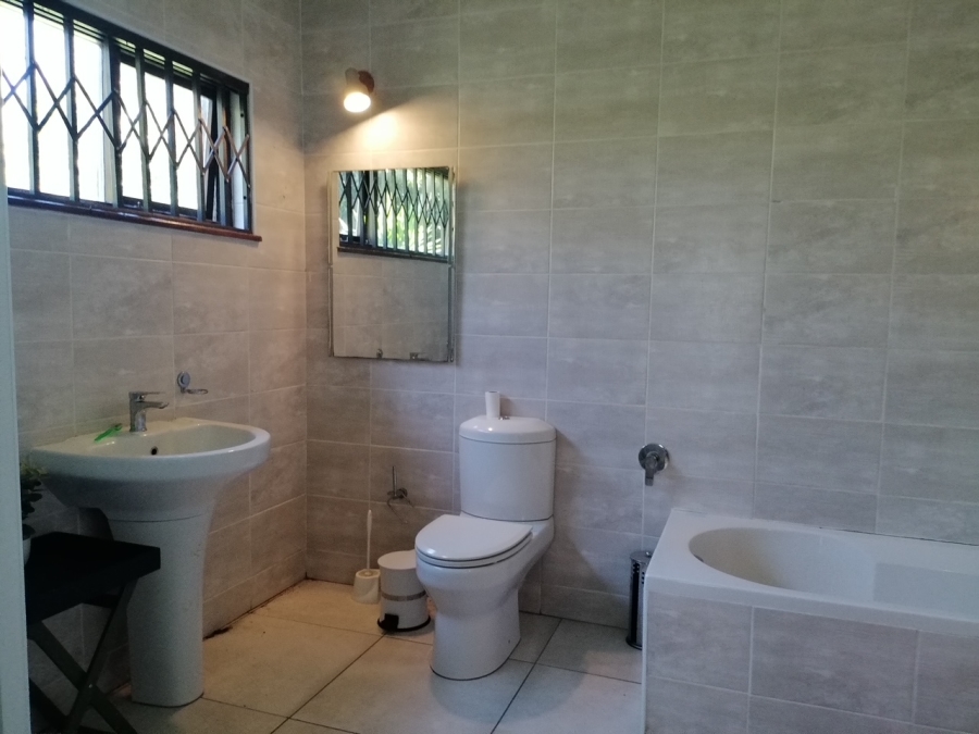 4 Bedroom Property for Sale in Hibberdene KwaZulu-Natal