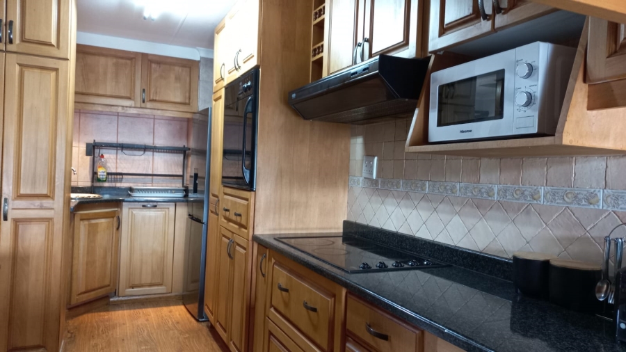 To Let 2 Bedroom Property for Rent in Tuzi Gazi KwaZulu-Natal