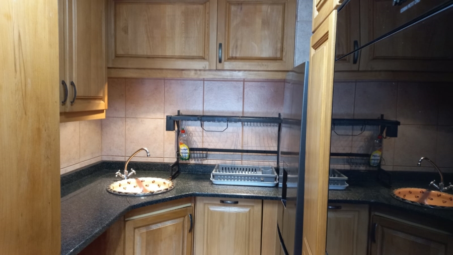 To Let 2 Bedroom Property for Rent in Tuzi Gazi KwaZulu-Natal