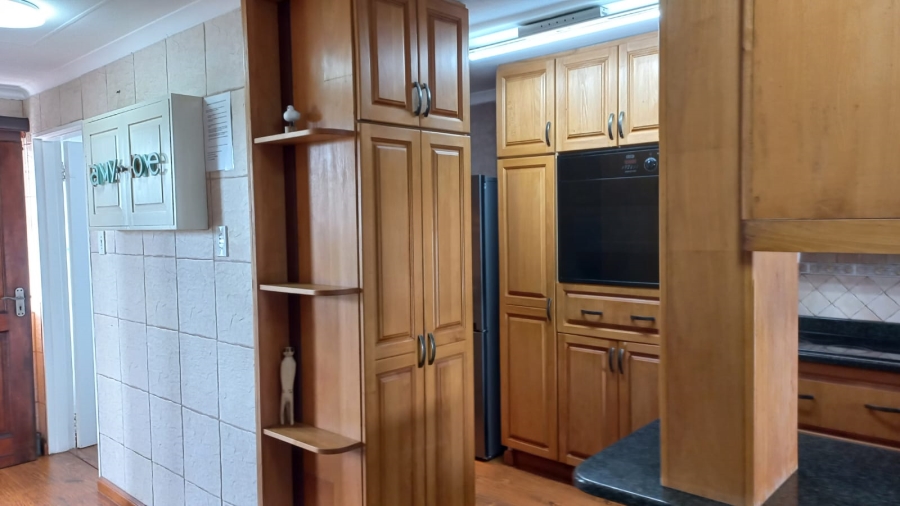 To Let 2 Bedroom Property for Rent in Tuzi Gazi KwaZulu-Natal