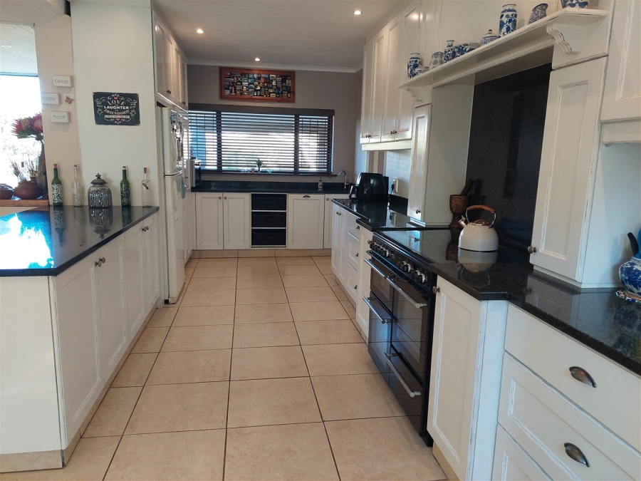 6 Bedroom Property for Sale in Zinkwazi Beach KwaZulu-Natal