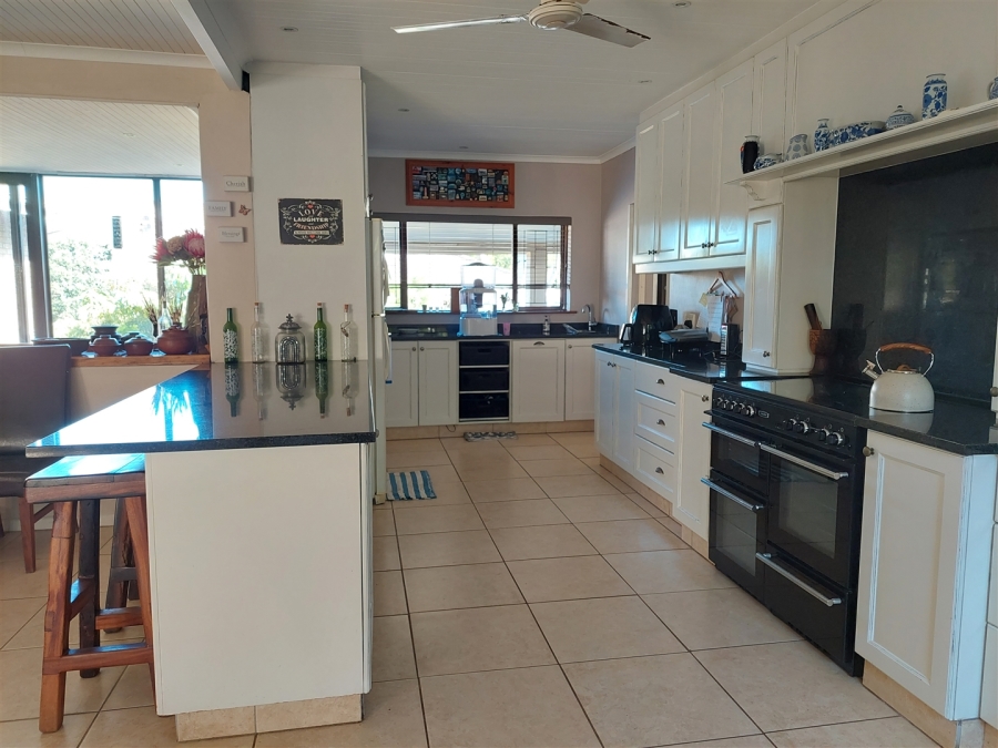 6 Bedroom Property for Sale in Zinkwazi Beach KwaZulu-Natal