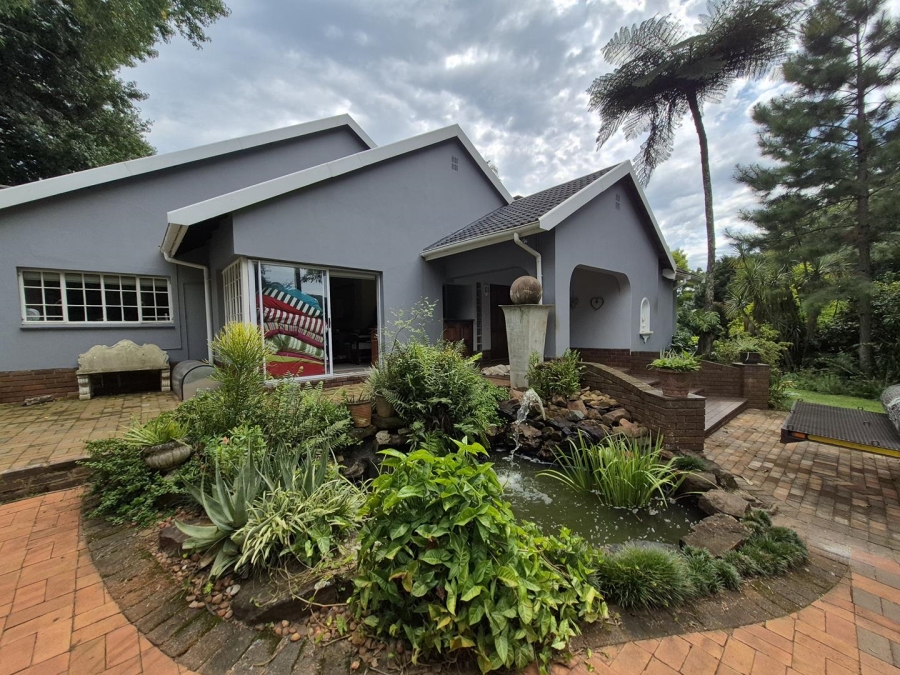 5 Bedroom Property for Sale in Oak Park KwaZulu-Natal