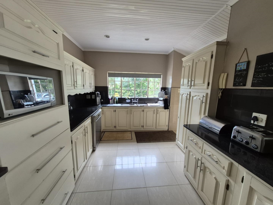 5 Bedroom Property for Sale in Oak Park KwaZulu-Natal