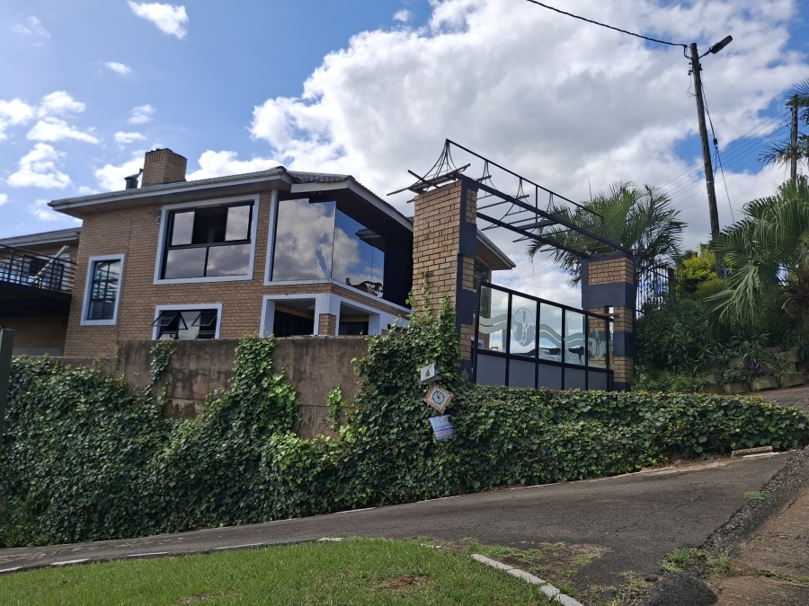 4 Bedroom Property for Sale in Raisethorpe KwaZulu-Natal