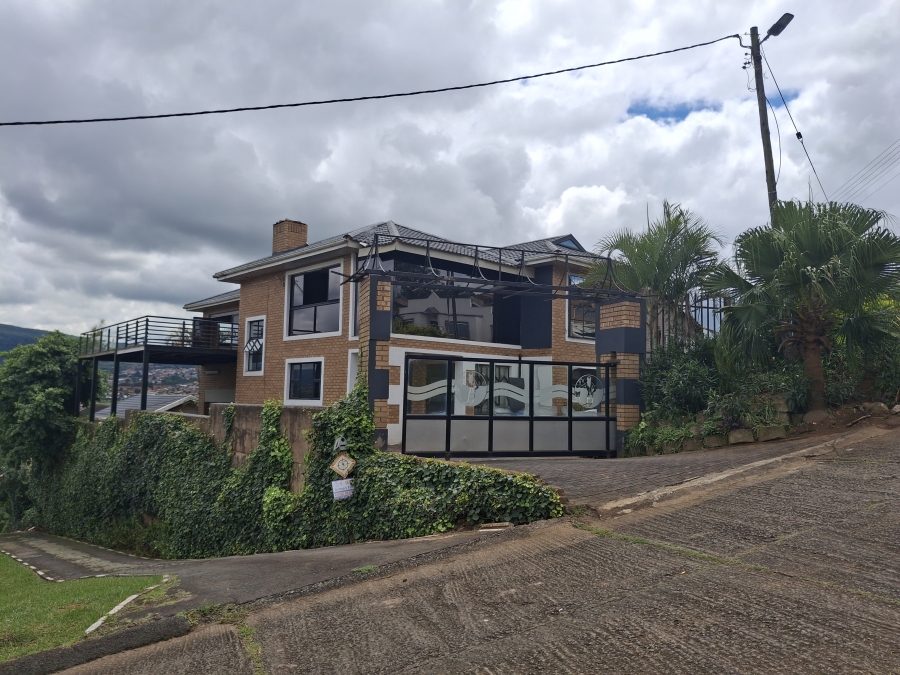 4 Bedroom Property for Sale in Raisethorpe KwaZulu-Natal