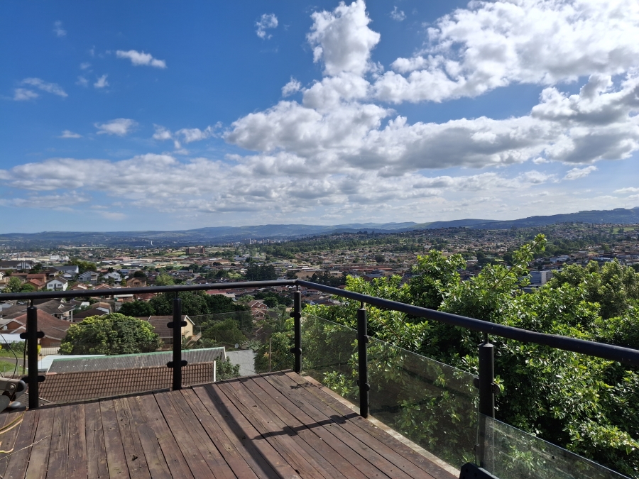 4 Bedroom Property for Sale in Raisethorpe KwaZulu-Natal