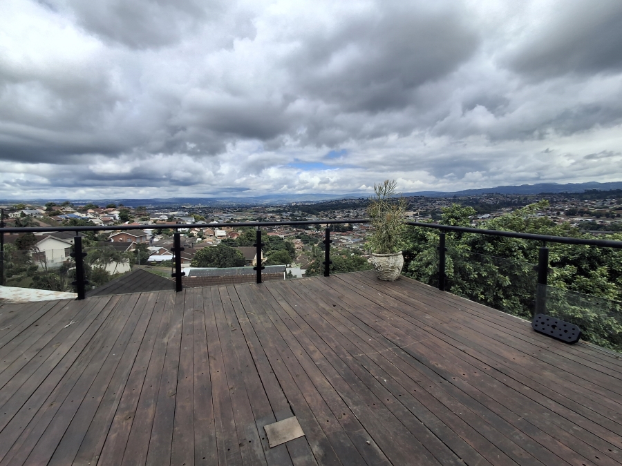 4 Bedroom Property for Sale in Raisethorpe KwaZulu-Natal