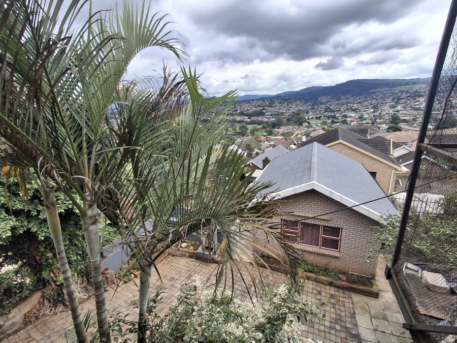 4 Bedroom Property for Sale in Raisethorpe KwaZulu-Natal