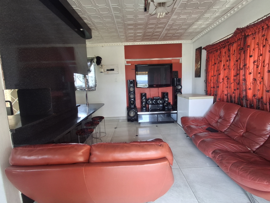 4 Bedroom Property for Sale in Raisethorpe KwaZulu-Natal