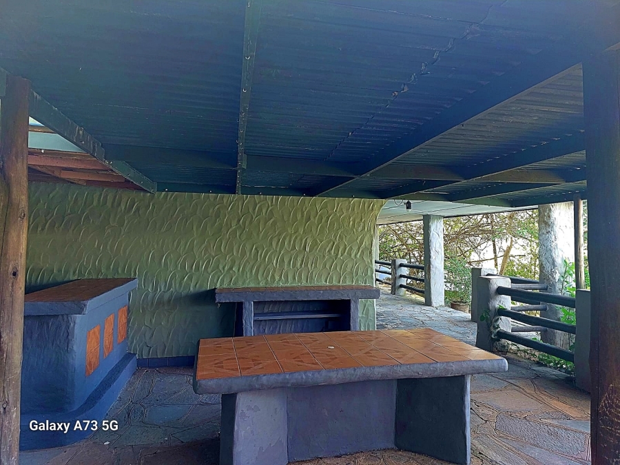 4 Bedroom Property for Sale in Amanzimtoti KwaZulu-Natal