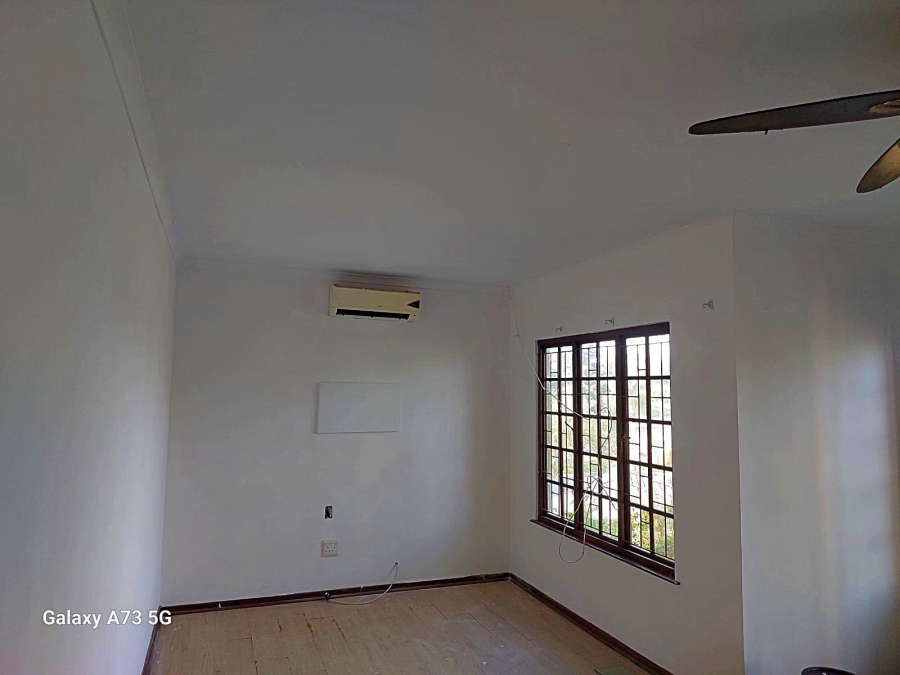 4 Bedroom Property for Sale in Amanzimtoti KwaZulu-Natal