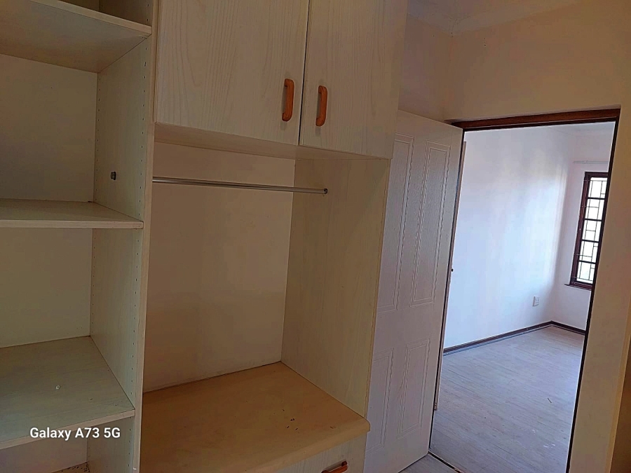 4 Bedroom Property for Sale in Amanzimtoti KwaZulu-Natal