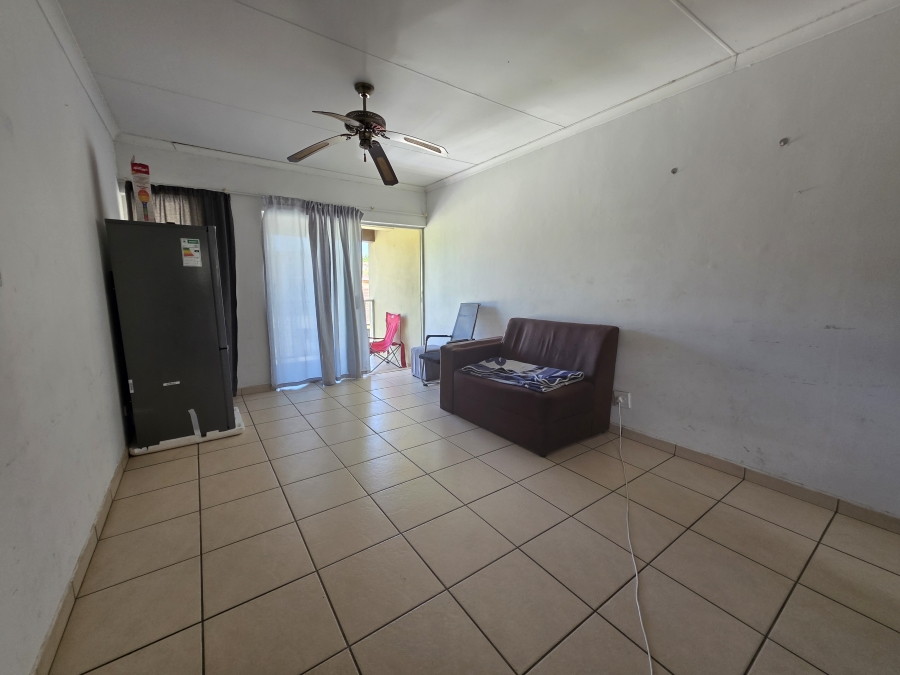 2 Bedroom Property for Sale in Empangeni Central KwaZulu-Natal