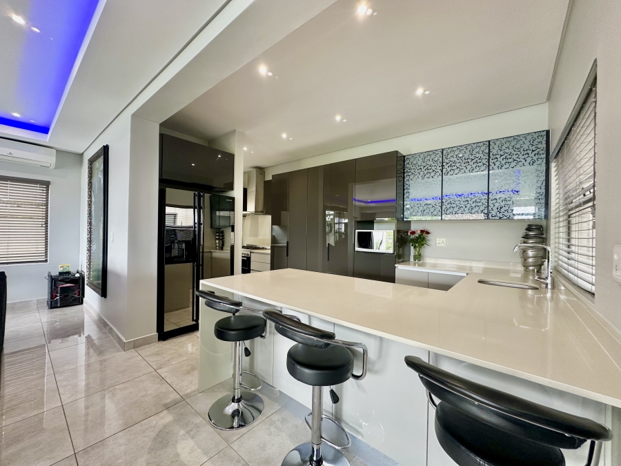 4 Bedroom Property for Sale in Seaward Estate KwaZulu-Natal