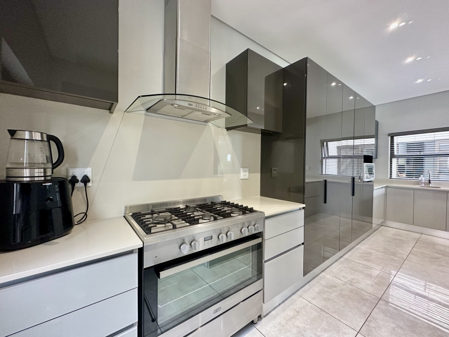 4 Bedroom Property for Sale in Seaward Estate KwaZulu-Natal