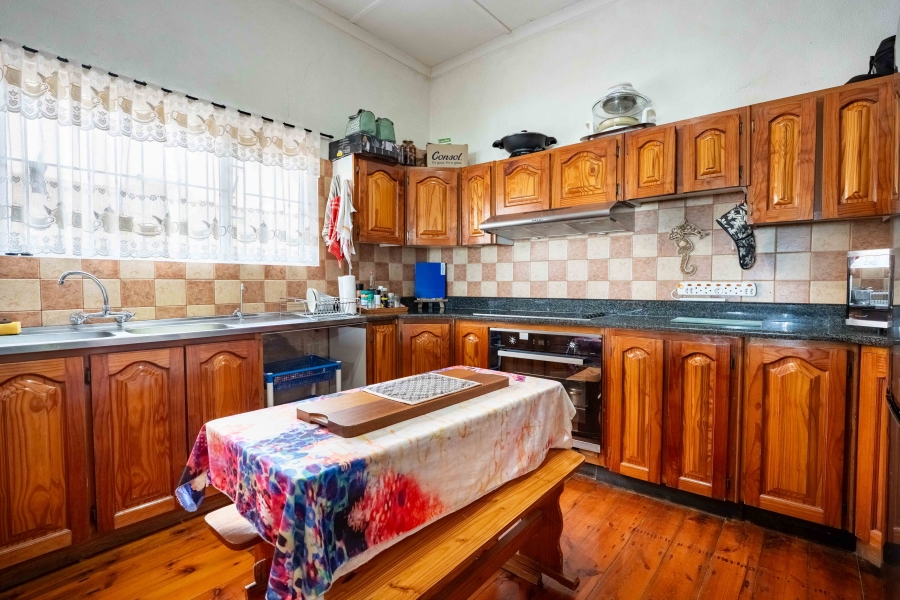 6 Bedroom Property for Sale in Warner Beach KwaZulu-Natal