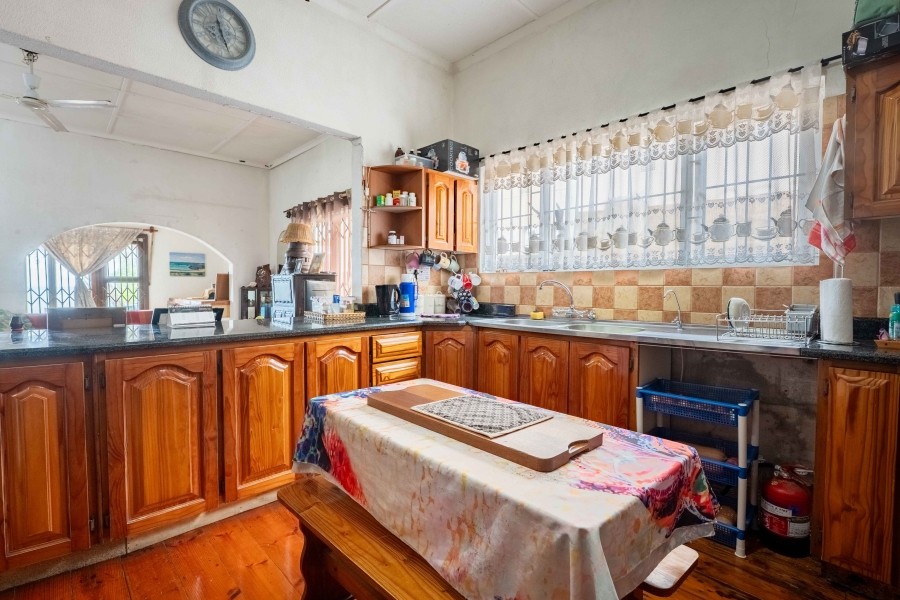 6 Bedroom Property for Sale in Warner Beach KwaZulu-Natal