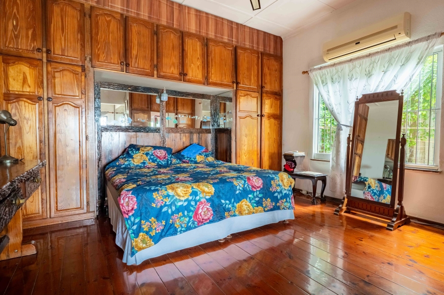 6 Bedroom Property for Sale in Warner Beach KwaZulu-Natal