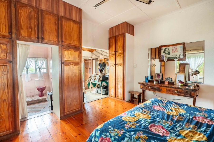 6 Bedroom Property for Sale in Warner Beach KwaZulu-Natal