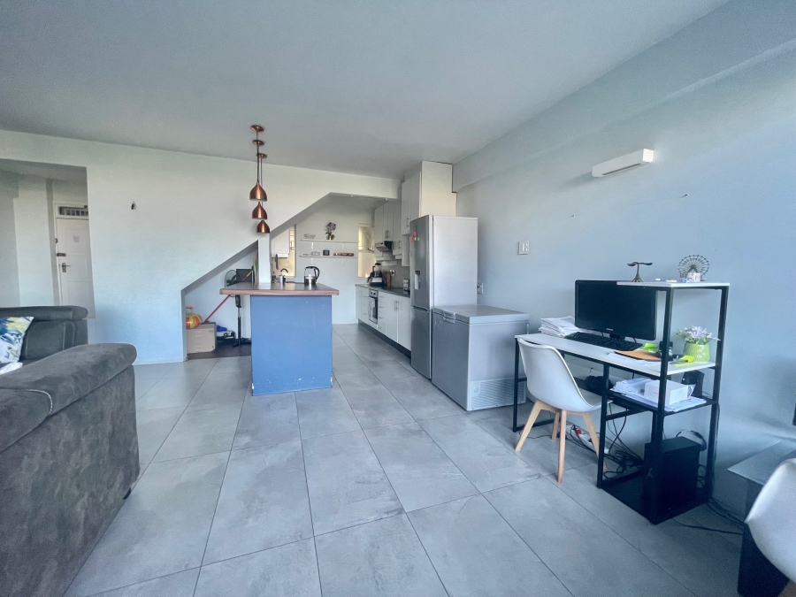 To Let 3 Bedroom Property for Rent in Glenwood KwaZulu-Natal