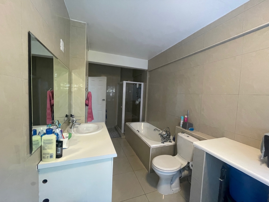 To Let 3 Bedroom Property for Rent in Glenwood KwaZulu-Natal