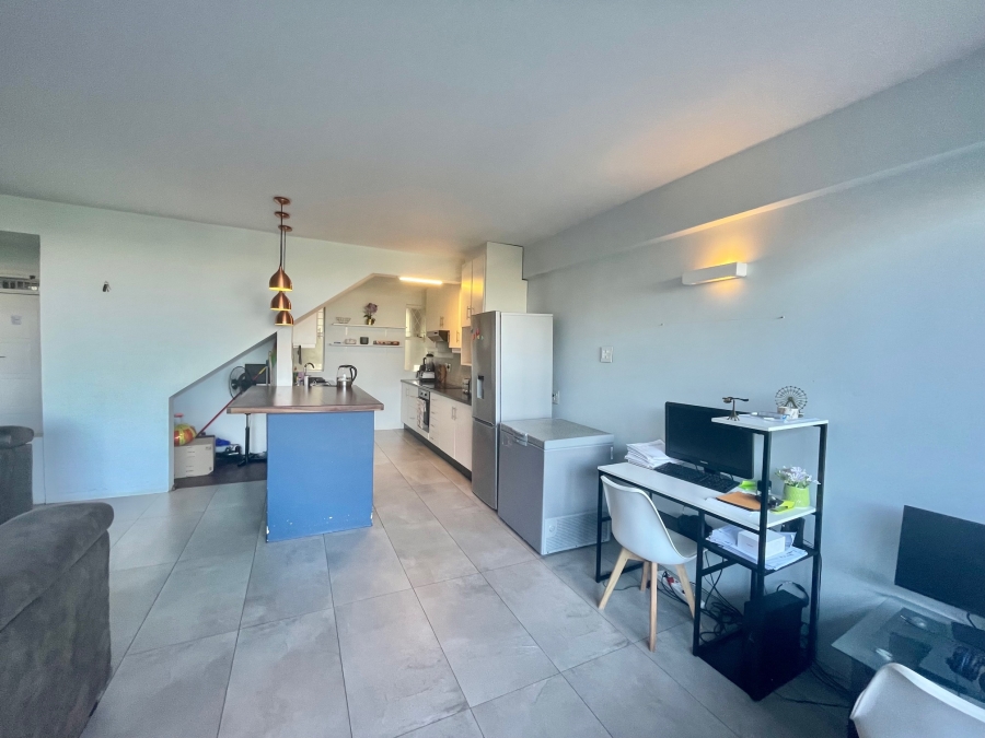 To Let 3 Bedroom Property for Rent in Glenwood KwaZulu-Natal