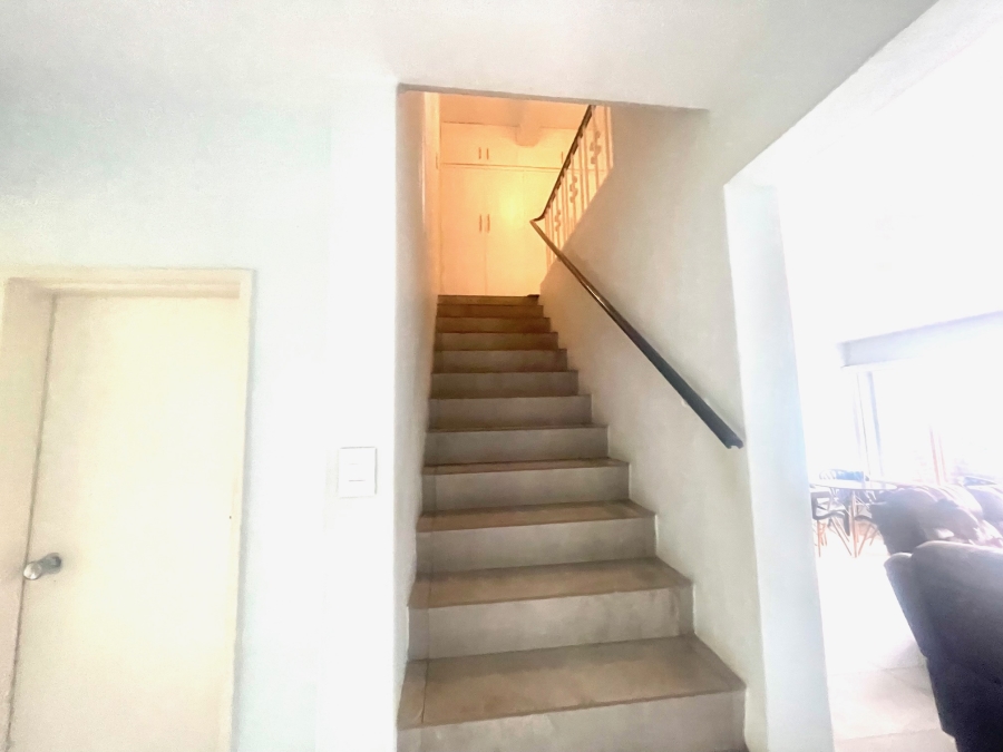 To Let 3 Bedroom Property for Rent in Glenwood KwaZulu-Natal