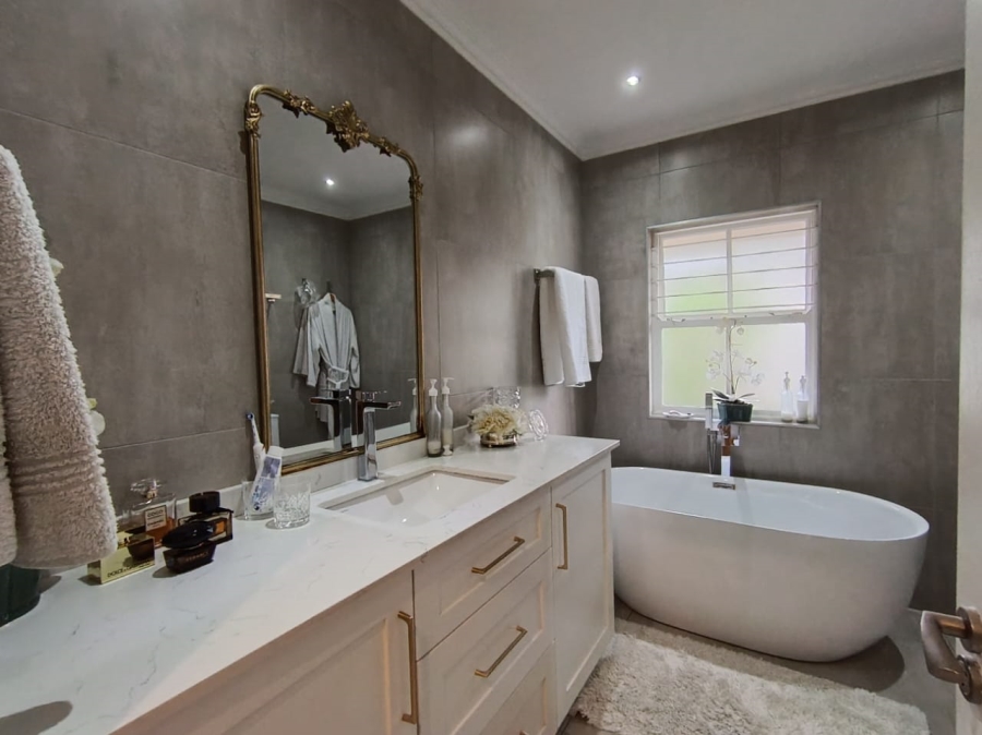 3 Bedroom Property for Sale in Shortens Country Estate KwaZulu-Natal