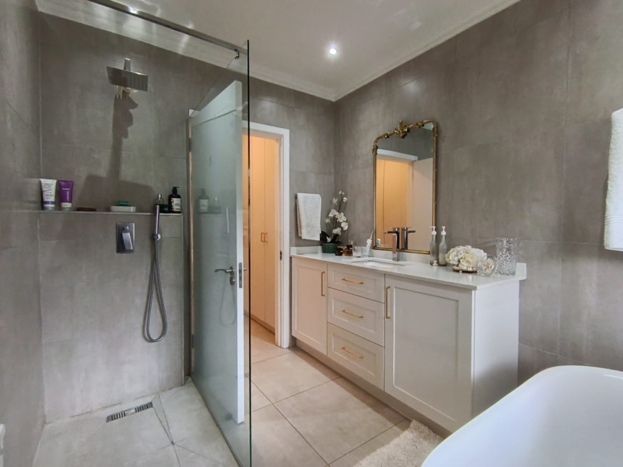 3 Bedroom Property for Sale in Shortens Country Estate KwaZulu-Natal