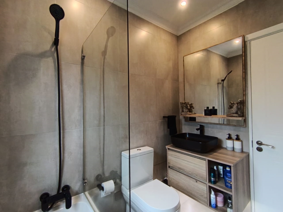 3 Bedroom Property for Sale in Shortens Country Estate KwaZulu-Natal