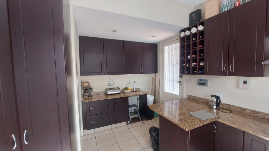 3 Bedroom Property for Sale in Glenwood KwaZulu-Natal