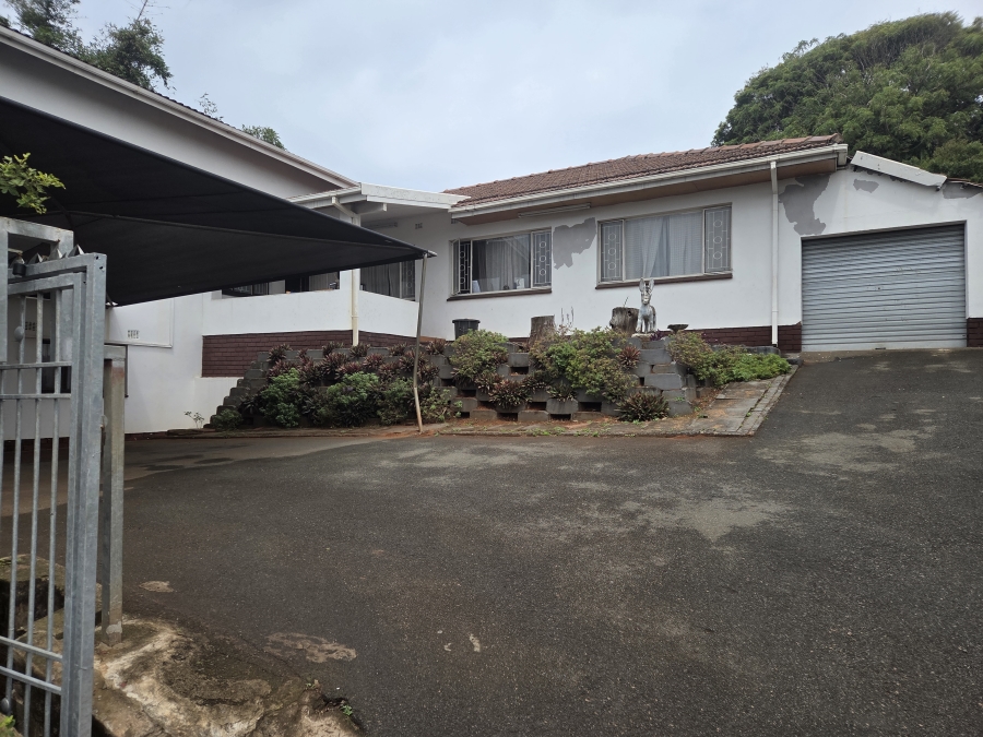 To Let 5 Bedroom Property for Rent in Bluff KwaZulu-Natal