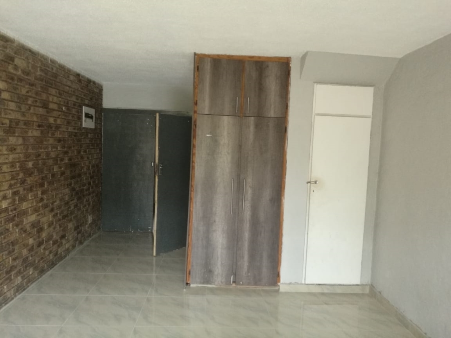 1 Bedroom Property for Sale in New Germany KwaZulu-Natal