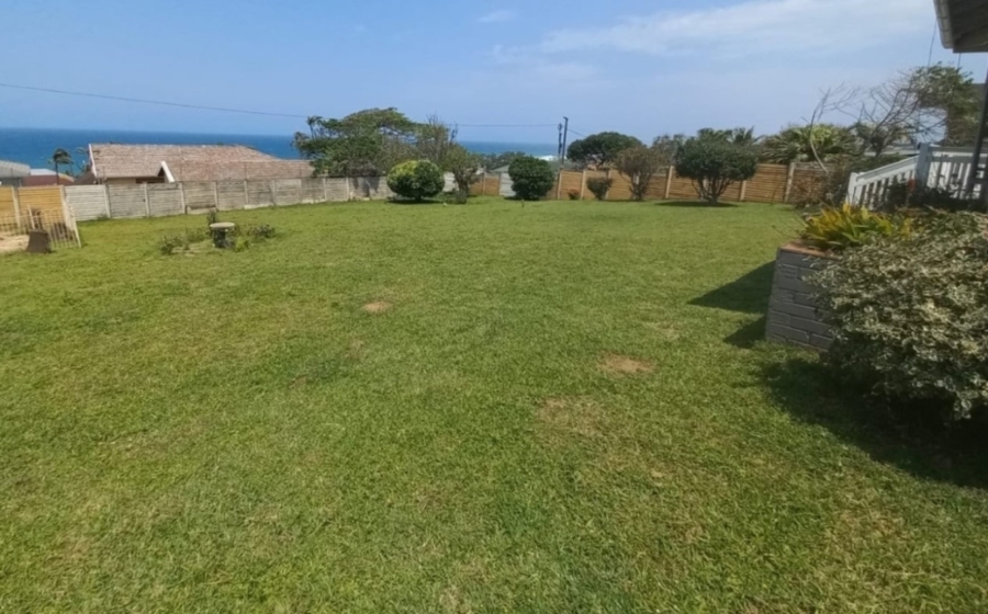 5 Bedroom Property for Sale in Uvongo KwaZulu-Natal