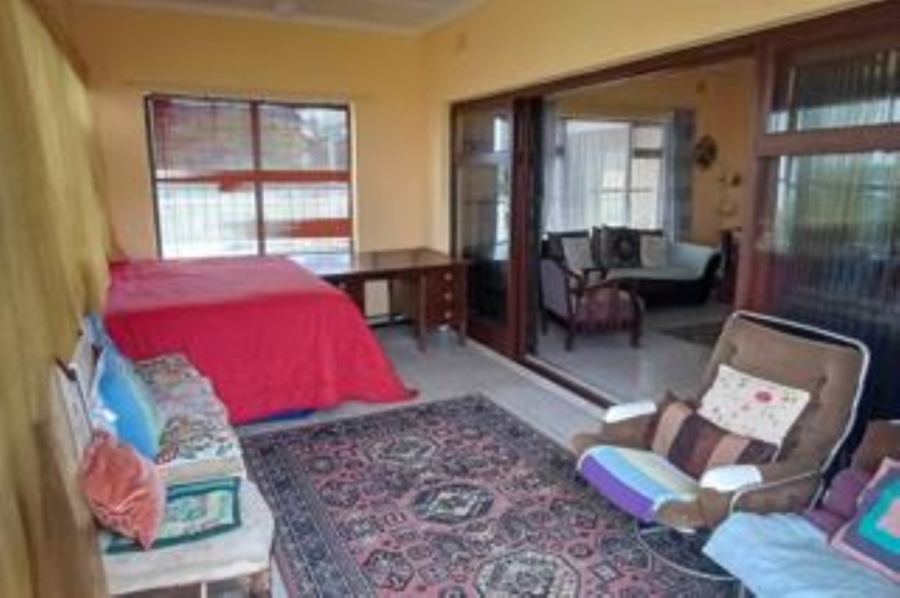 5 Bedroom Property for Sale in Uvongo KwaZulu-Natal