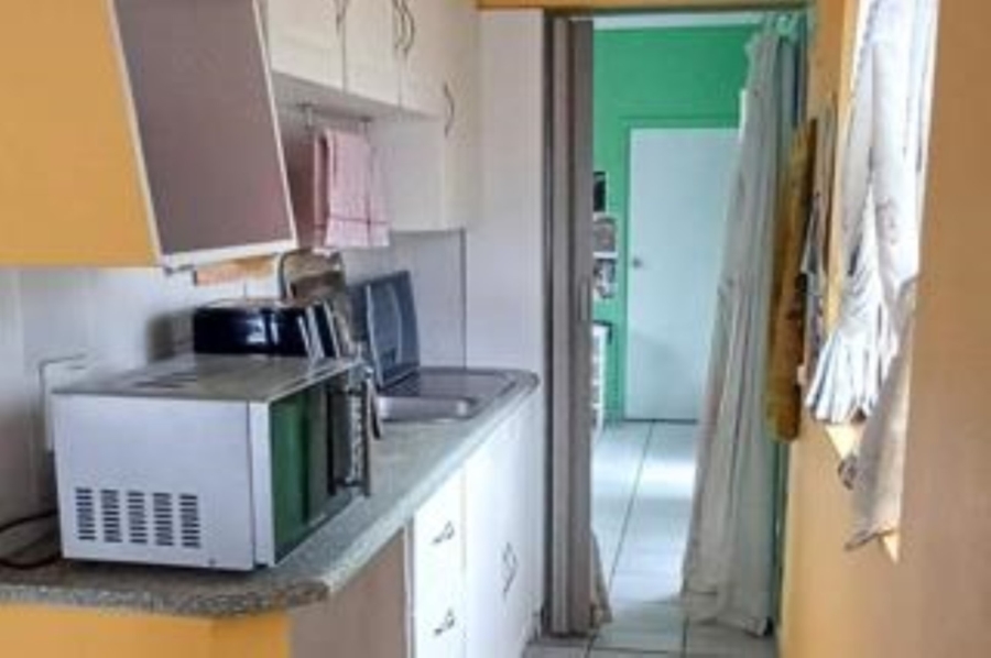 5 Bedroom Property for Sale in Uvongo KwaZulu-Natal