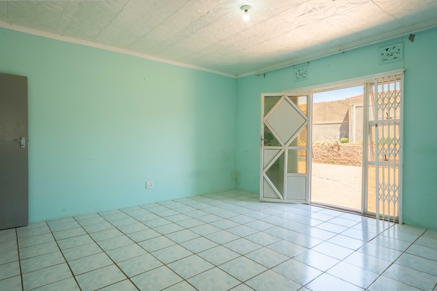 5 Bedroom Property for Sale in Umgababa South KwaZulu-Natal