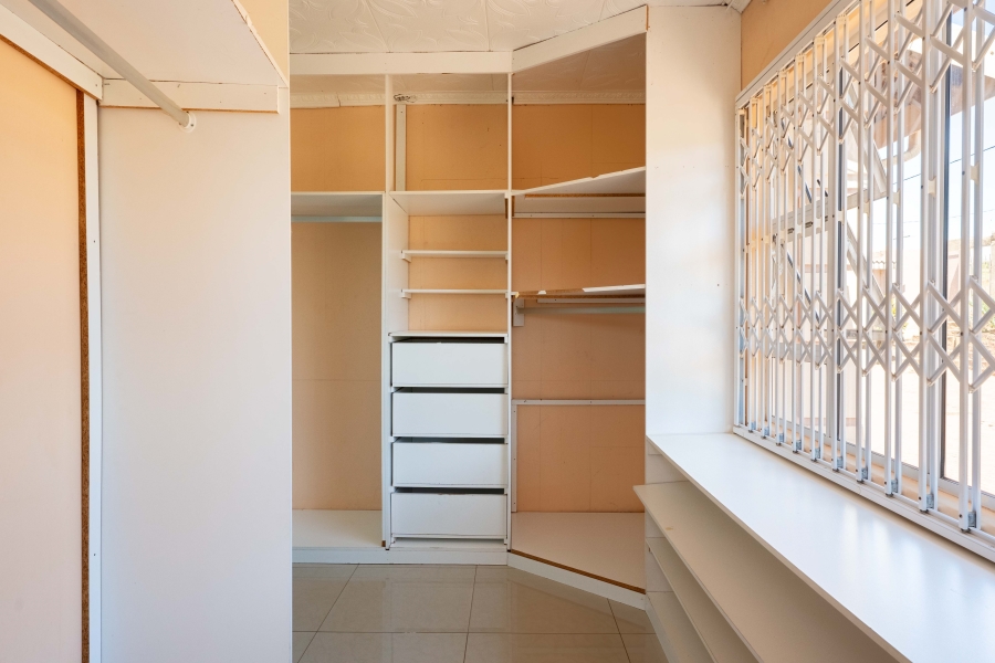 5 Bedroom Property for Sale in Umgababa South KwaZulu-Natal