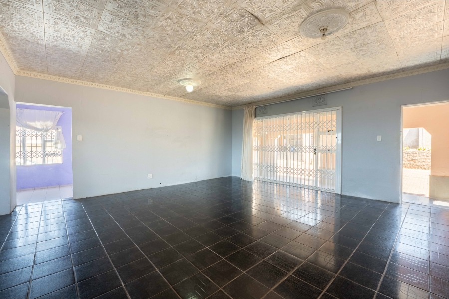 5 Bedroom Property for Sale in Umgababa South KwaZulu-Natal