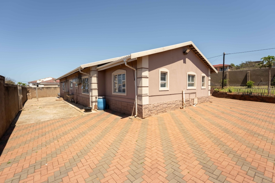 5 Bedroom Property for Sale in Umgababa South KwaZulu-Natal
