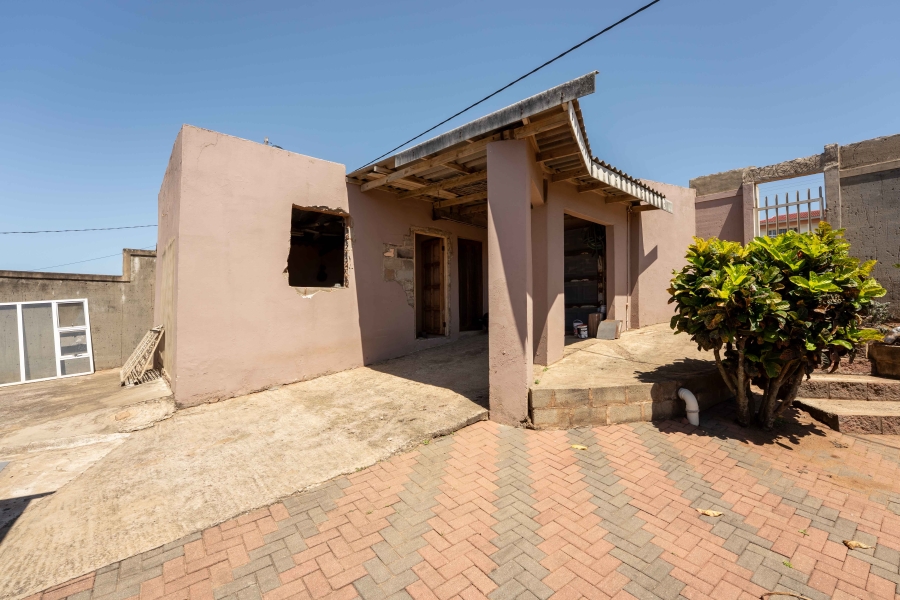 5 Bedroom Property for Sale in Umgababa South KwaZulu-Natal